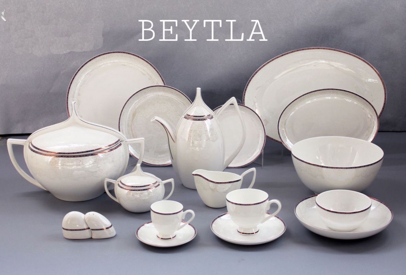 أطقم سفرة بحجم 66 قطعة